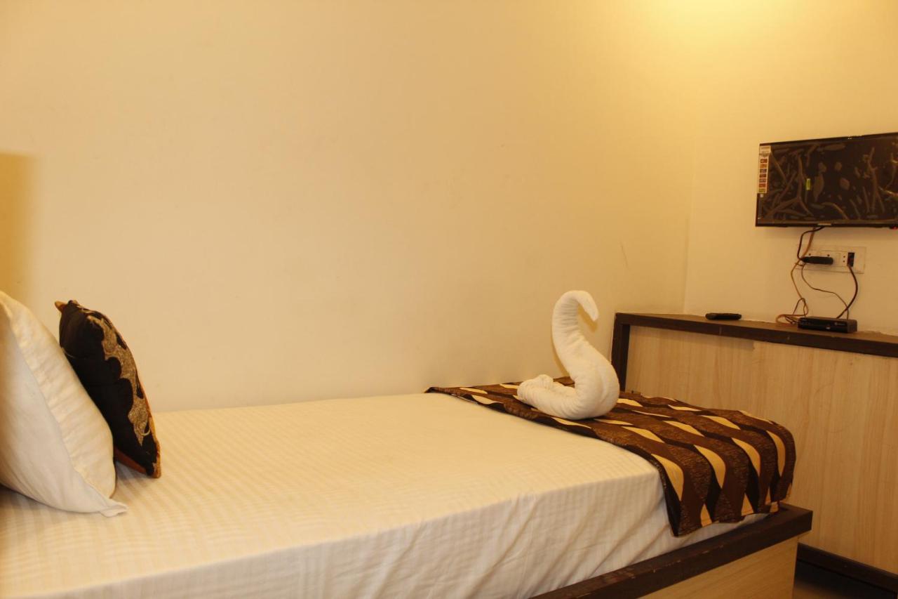 Super Hotel O Shri Shiva Palace Raipur  Exterior photo